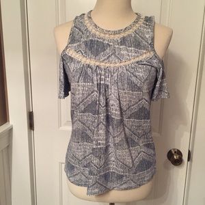 THML ANTHROPOLOGIE TOP TEE COLD SHOULDER BLUE WHITE Size S